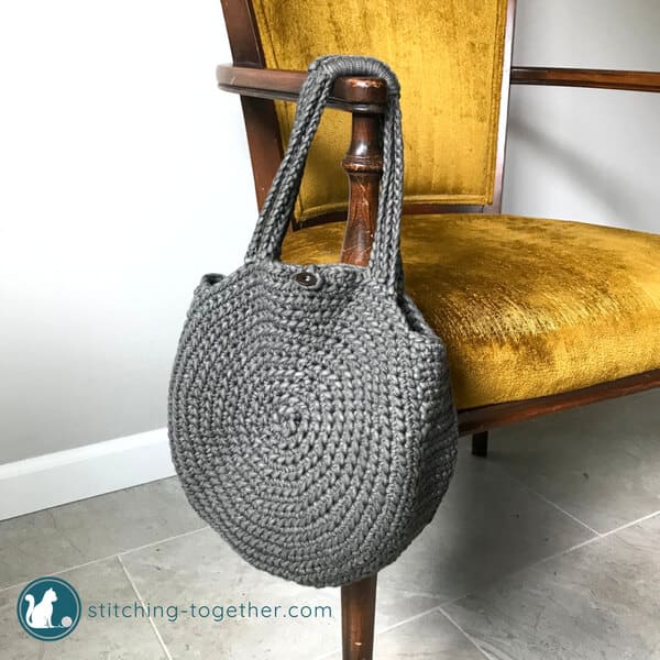 Crochet a ROUND BAG with T-shirt yarn || Tutorial || DIY bag - YouTube