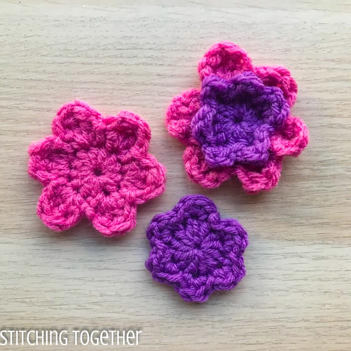 how to crochet a simple flower