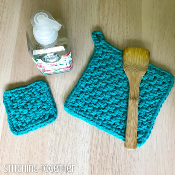 https://www.stitching-together.com/wp-content/uploads/2019/08/crochet-pot-holders.jpg