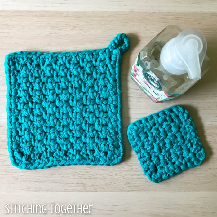 Learn How to Sew a Simple Potholder for Your Kitchen