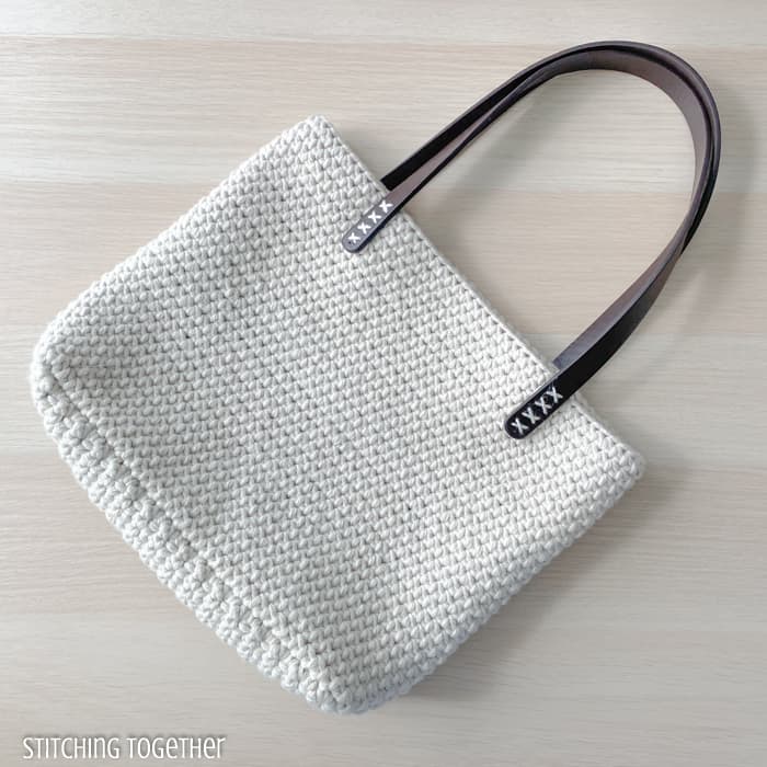 How to attach handles to crochet bags