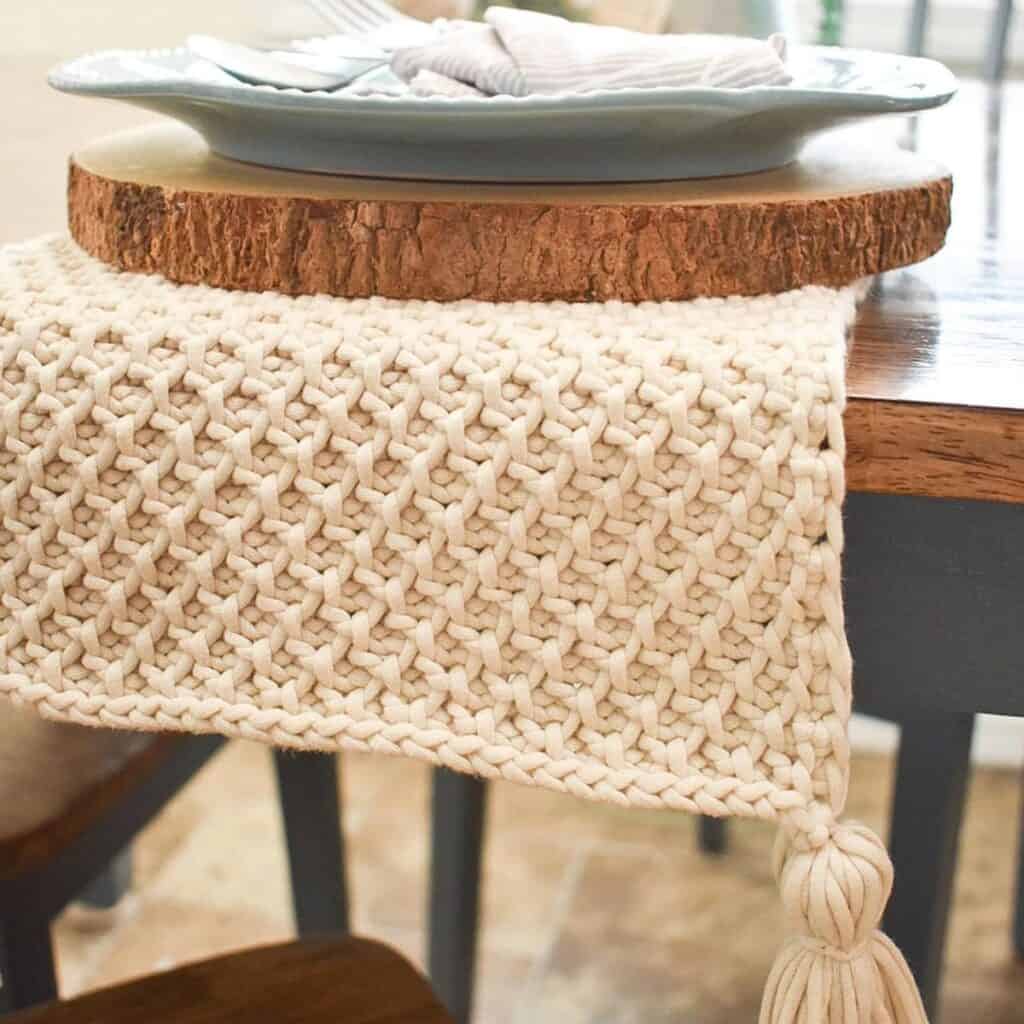 Modern Crochet Table Runner Patterns