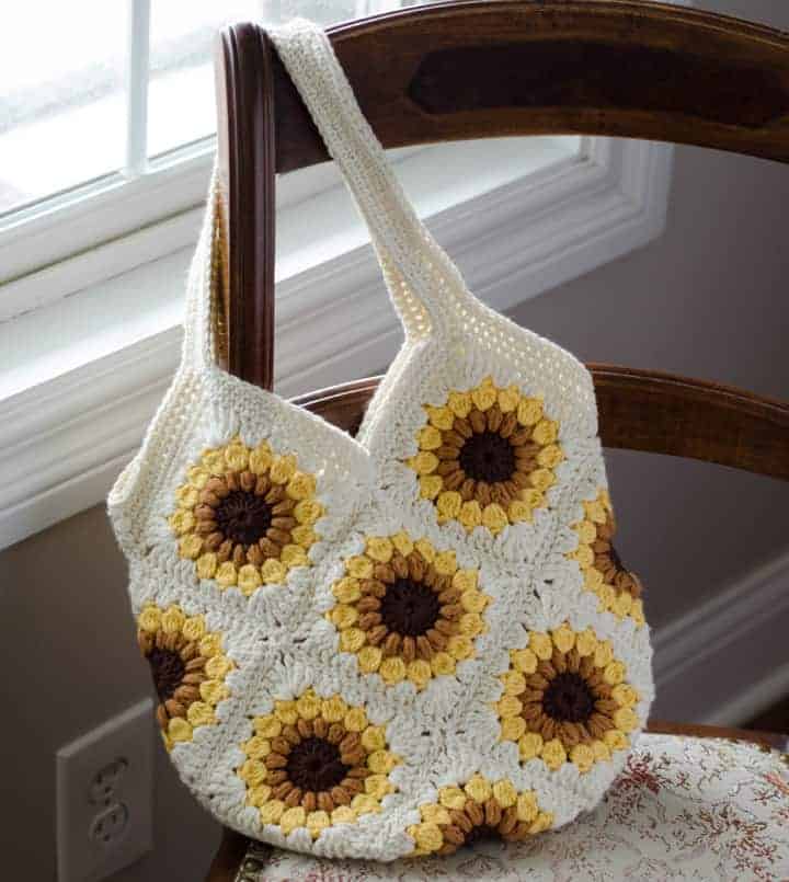 Granny Square Bag with handles - free crochet pattern